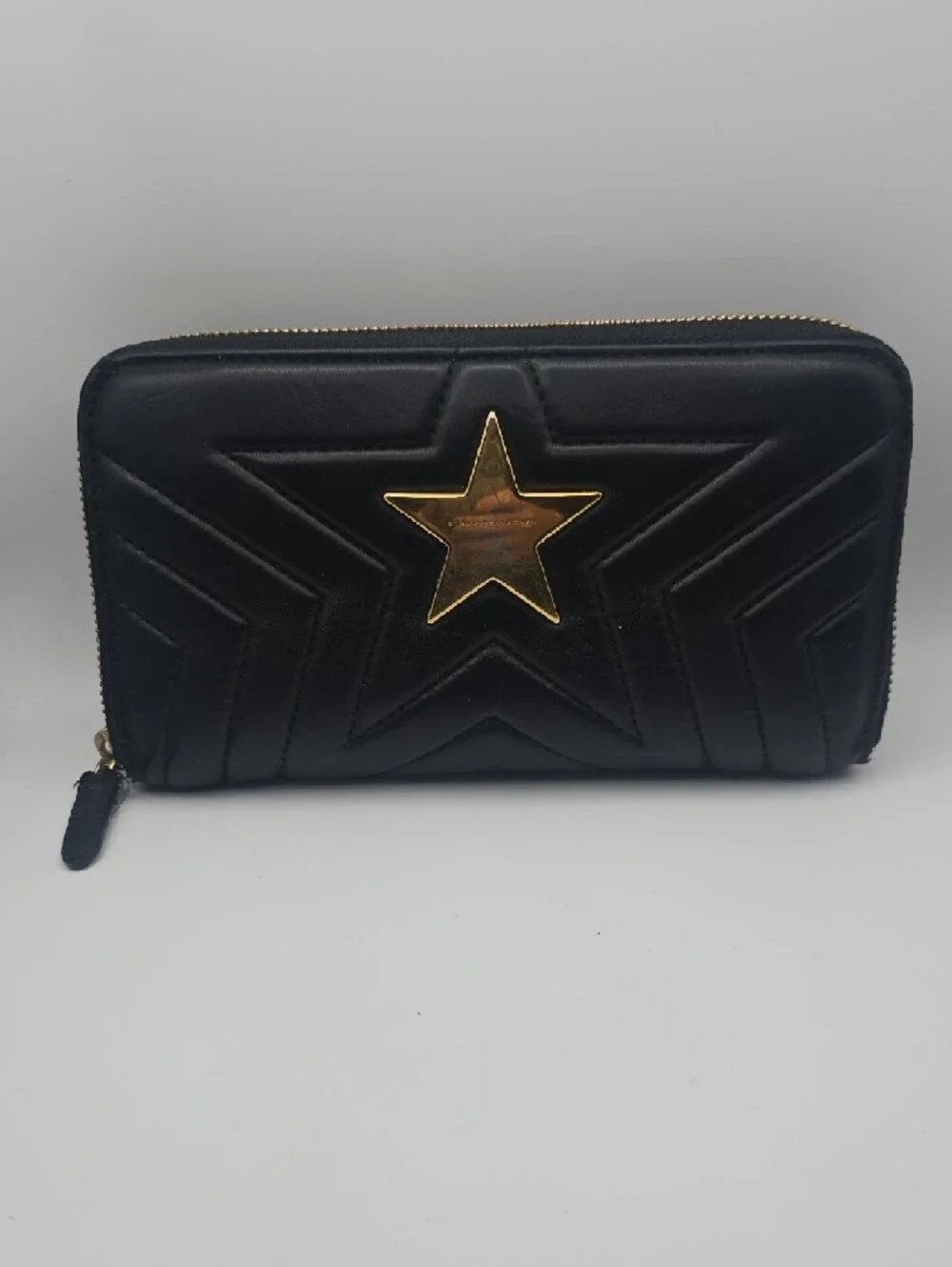 Stella McCartney Black Quilted Long Zip Wallet W/ Gold Star Accent (GOOD/FAIR)🌟